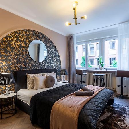 Stylish Quentin Apartment In The King Street Будапешт Экстерьер фото